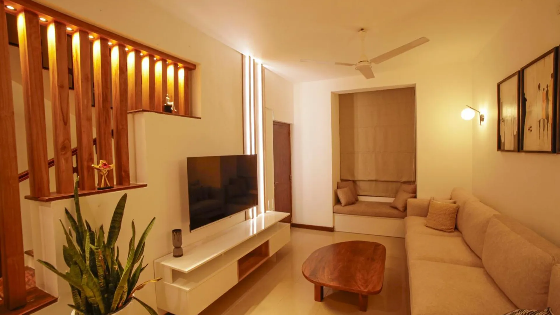 The Grand Bliss, Luxurious Modern Villa With Spacious Private Garden, Swimming Pool, Gym, And Free Wi-Fi Kottawa