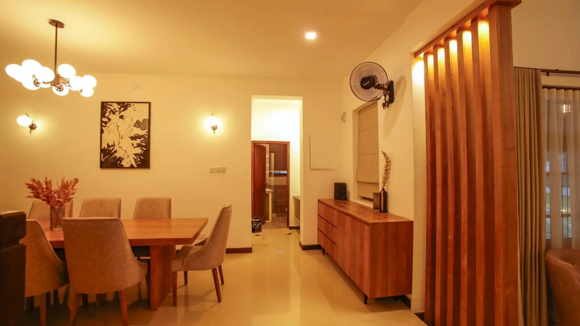 The Grand Bliss, Luxurious Modern Villa With Spacious Private Garden, Swimming Pool, Gym, And Free Wi-Fi Kottawa